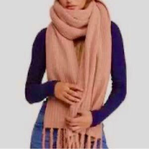 🌟 Stunning Anthropologie Mauve/Rose pink Fringe Scarf